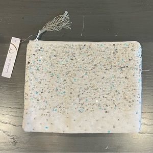 NWT Noore-e-Noire White Suede Beaded Sparkly Large Zip Cosmetic Bag Pouch